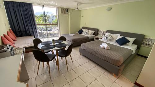 Photo de la galerie de l'établissement Holiday Lodge Apartment, à Cairns North