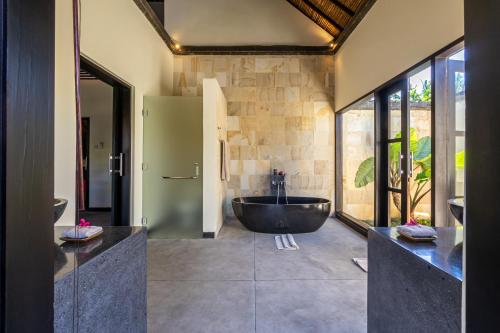 Rouge - Private Villa Passion tesisinde bir banyo