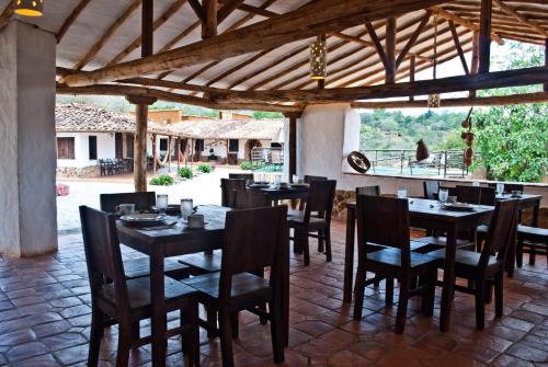 Restaurace v ubytování La Loma Hotel Barichara