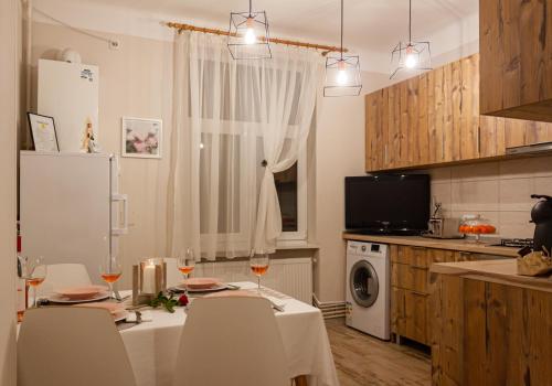 Gallery image of Cozy Family Apartments in Braşov