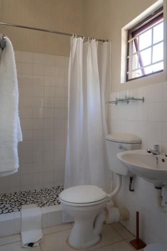 Bilik mandi di Selborne Bed and Breakfast
