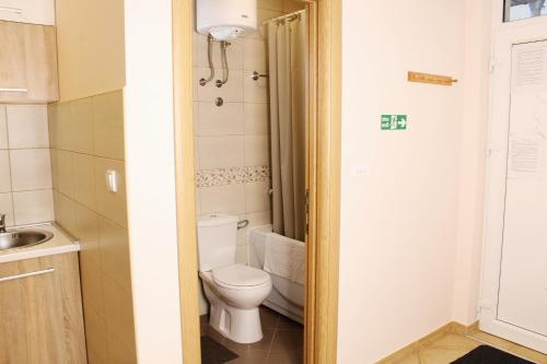 Ένα μπάνιο στο Apartments Paradisos
