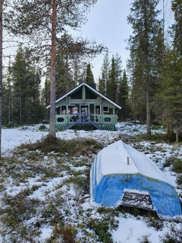 Obiekt Riverside Cottage near Ylläs, Lapland zimą