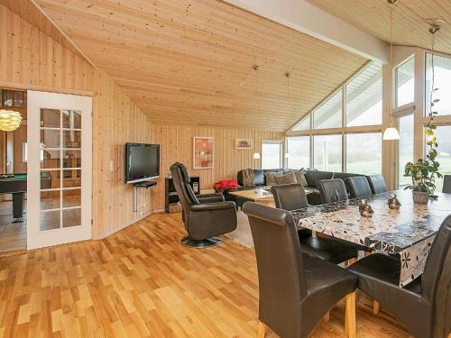 Foto da galeria de Two-Bedroom Holiday home in Hornbæk 2 em Rødby