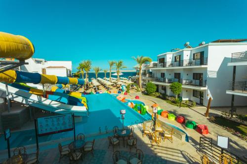 een afbeelding van een waterpark in een resort bij La Rosa Waves Beach - Couple & Families Only in Hurghada