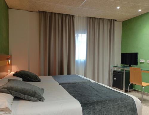 Gallery image of Hotel Iris in Granollers