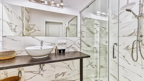 Kúpeľňa v ubytovaní Apartament Sępia Góra Premium z Sauną - 5D Apartamenty