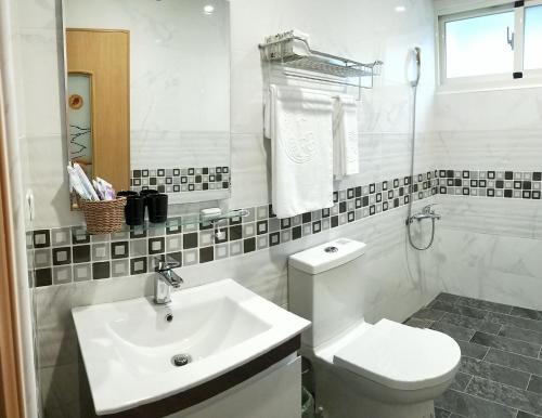 ShiGuo Homestay tesisinde bir banyo