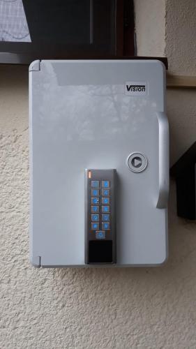 Φωτογραφία από το άλμπουμ του Cozy Place 5a-Self Check in & out-HBO MAX στο Πιτέστι