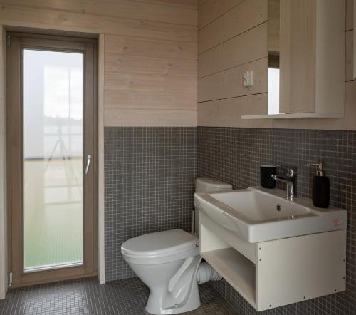Kylpyhuone majoituspaikassa Eco-Hotel Vetochka