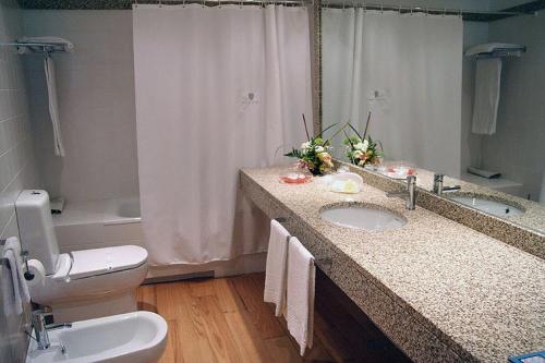 Ванна кімната в Hotel Turismo De Trancoso