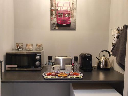 The Wee Studio For Two – Photos 4