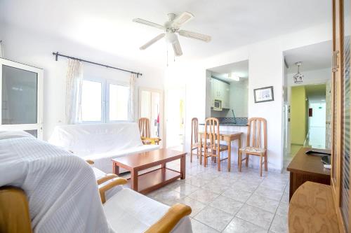 One bedroom appartement at Benalmadena 50 m away from the ...