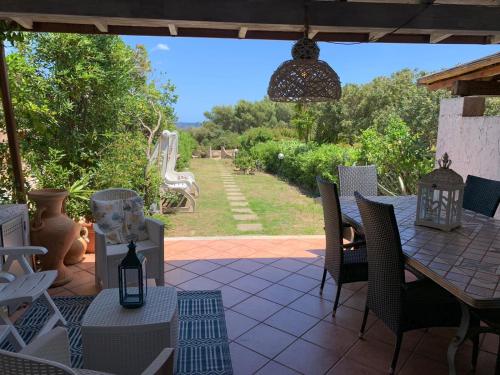 Un jardín fuera de Sant'Elmo Holiday Residence
