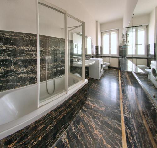 Koupelna v ubytování Milan Apartment Rental