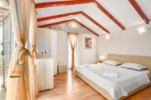 Postelja oz. postelje v sobi nastanitve Villa Josip near Omiš , private pool