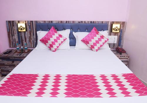 Voodi või voodid majutusasutuse SRK Hotel- Grant Road toas