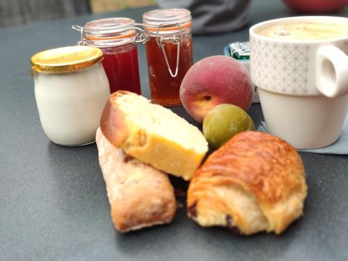 Gallery image of LE PRE DE L AIR in Saint-Michel-Mont-Mercure