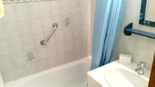 Koupelna v ubytování Charmant studio avec vue sur le Mont Blanc - 22 m² - Cordon