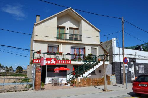 Spacious House in Deltebre with Terrace