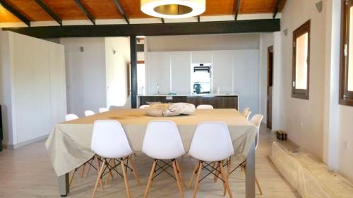 Φωτογραφία από το άλμπουμ του Spacious house in Arona with terrace and garden σε Arona