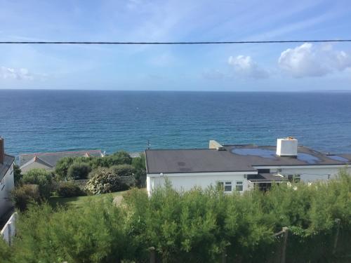 Gallery image of 5-bedroom Detached House with Amazing Sea Views in Porthleven