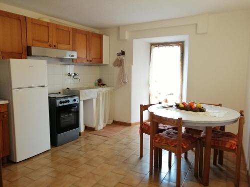 Η κουζίνα ή μικρή κουζίνα στο La casa di Piera