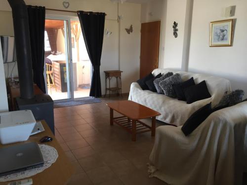 Istumisnurk majutusasutuses Beautiful spacious 2-Bed Apartment in Xylofagou