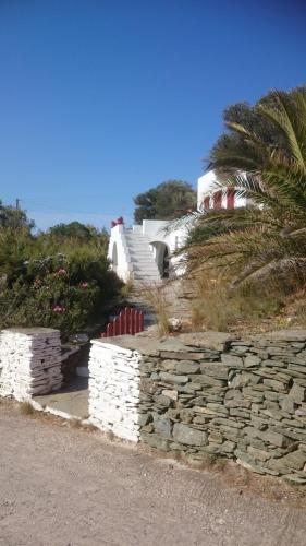 Stunning House - Sleeps 11 Terrace & Sea View