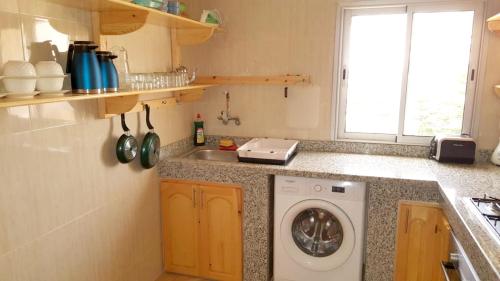 Dapur atau dapur kecil di Charming Villa in Tou Ganaou with Private Pool