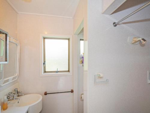Ένα μπάνιο στο Double the Beach - Opito Bay Holiday Home
