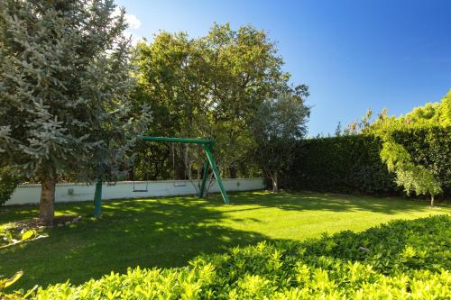 Φωτογραφία από το άλμπουμ του Luxury Villa Lovric with private heated pool, Jacuzzi, Sauna and private tavern σε Tugare