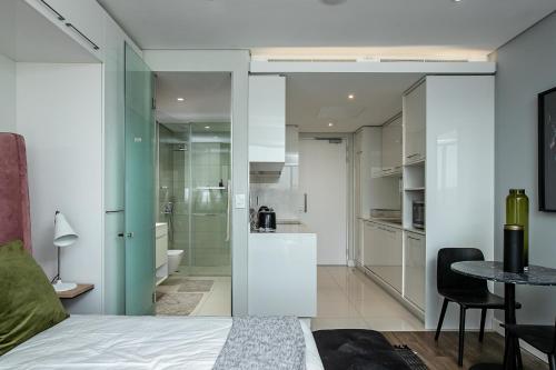 Una cocina o cocineta en The Park Central Residence - WITH GENERATOR