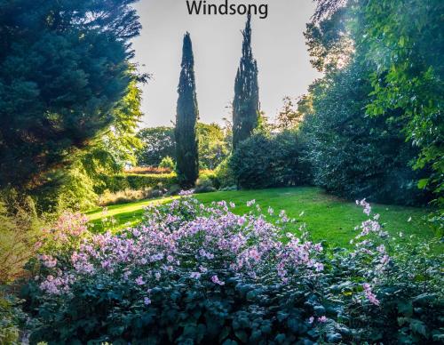 Jardín al aire libre en Observatory Cottages