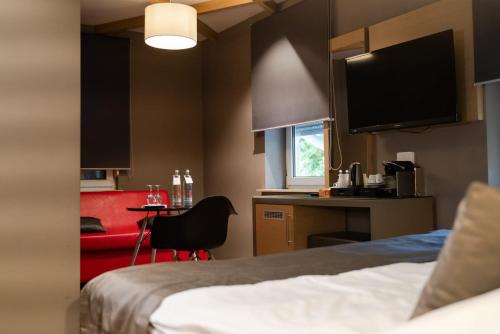 Küche/Küchenzeile in der Unterkunft Zum grünen Baum Hotel Frankfurt Airport