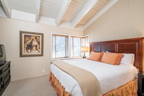 Gallery image of Prospector 204 in Ketchum