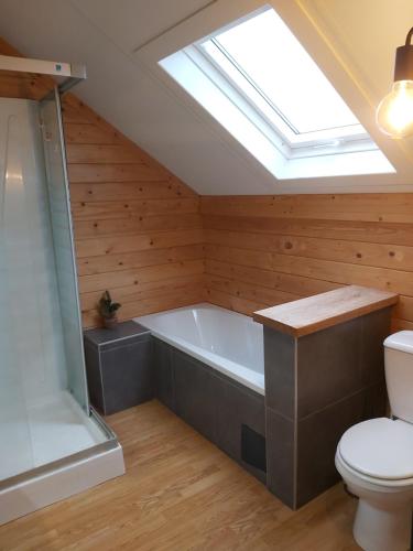 Kylpyhuone majoituspaikassa Le refuge Ardennais