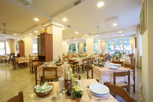 Restaurace v ubytování Mon Hotel