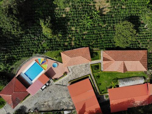 Bazén v ubytování Finca Hotel Guayacundo nebo v jeho okolí