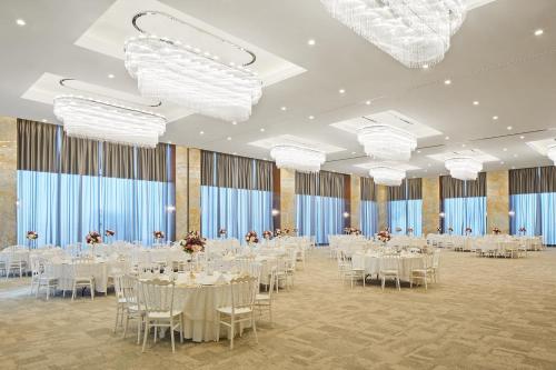 Restoran atau tempat lain untuk makan di Ricosta Hotel