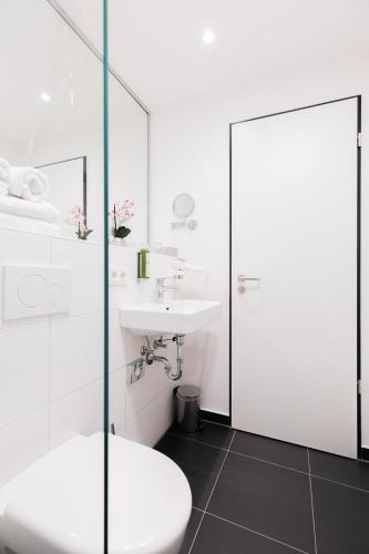 Bilik mandi di GuestHouse Speyer