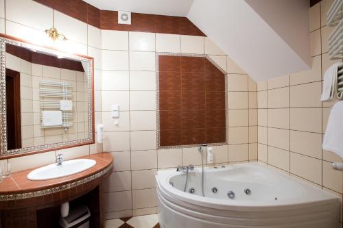 Bagno di Hotel - Dworek Tryumf