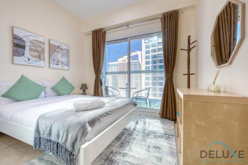 Cozy 2-Bedroom Apartment at Dubai Gate 2, JLT by Deluxe Holiday Homes