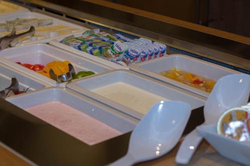 Makanan di atau berdekatan hotel
