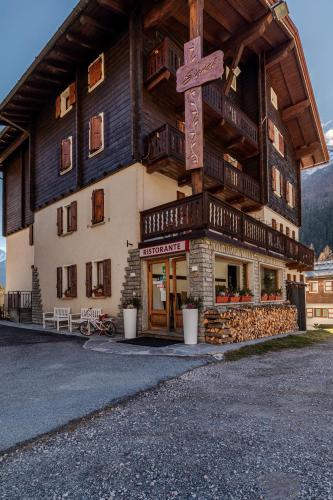 ホテルが所在する建物