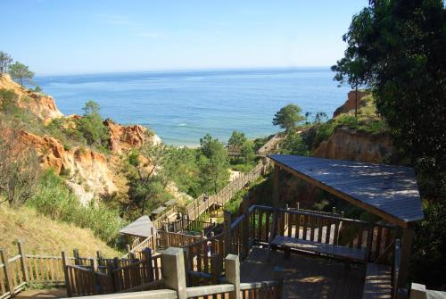 Charming Apartment in Albufeira with Shared Pool