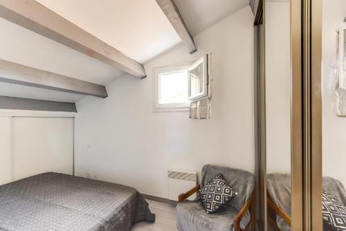 Cama ou camas em um quarto em Maison de 2 chambres a Saint Cyprien Plage a 300 m de la plage avec jardin amenage et wifi