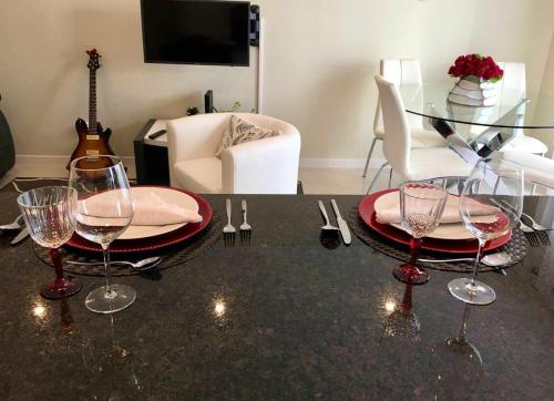 Et tv og/eller underholdning på Modern apartment in Funchal, near city centre, 80m²