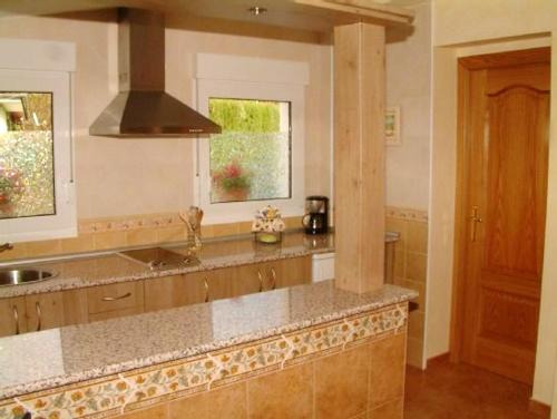 Ванна кімната в 2 bedrooms villa with private pool garden and wifi at La Calzada de Bejar