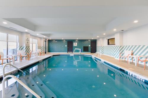 Swimmingpoolen hos eller tæt på Holiday Inn Allentown-Bethlehem, an IHG Hotel